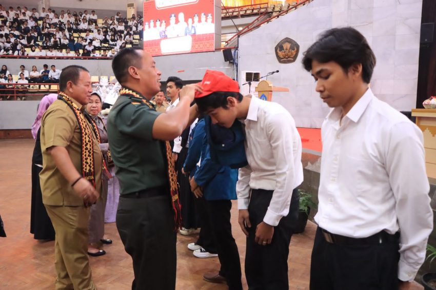 Acara Pelepasan Dan Penyerahan Mahasiswa KKN Unila, Kasrem 043/Gatam Sampaikan Wawasan Kebangsaan Dan Bela Negara
