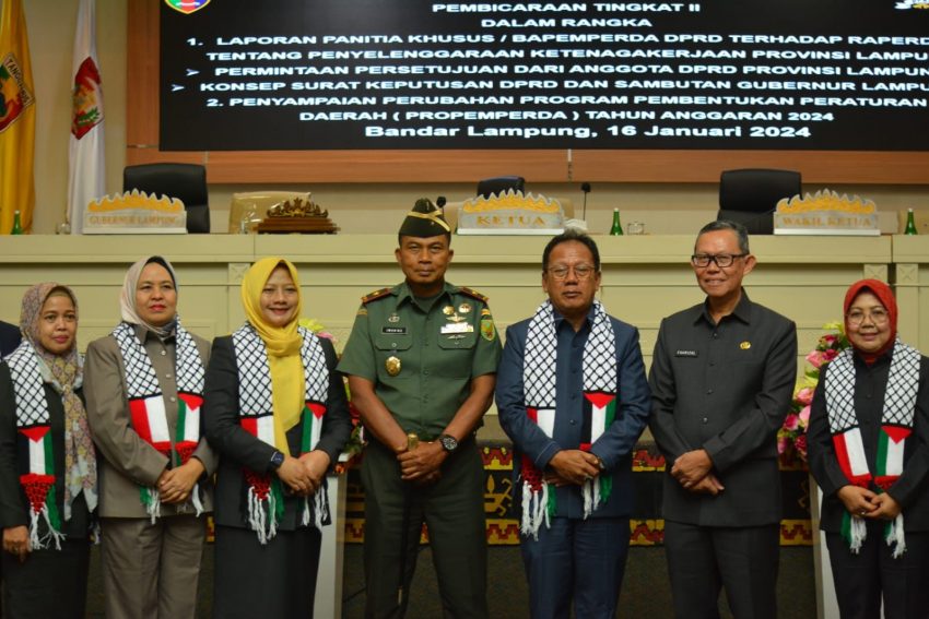 Hadiri Rapat Paripurna DPRD, Danrem 043/Gatam Sampaikan Apresiasi Atas Perubahan Propemperda Provinsi Lampung TA 2024