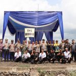Polres Mesuji Melaksanakan Simulasi PAM TPS Sangat Rawan di Lanjutkan Pendistribusian Surat Suara Ke Kantor PPK dalam Rangka Oprasi Mantab Brata Krakatau 2024