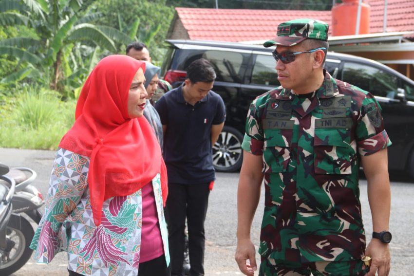 Kompak ! Dandim dan Walikota Patroli, Pastikan Pemilu 2024 di Bandarlampung Berjalan Aman dan Lancar