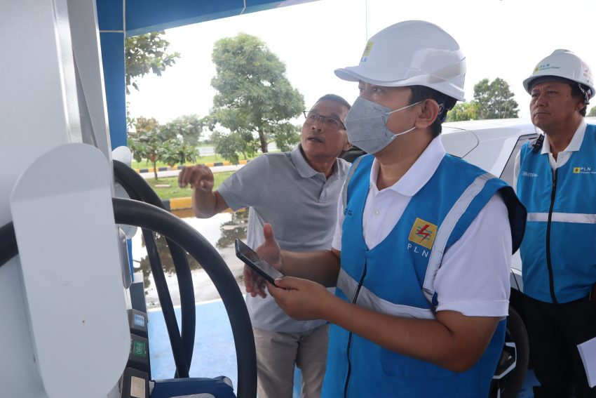 Gaspol!! PLN Kebut Pembangunan 13 Titik SPKLU Di Sepanjang Ruas Tol Lampung, Pemudik Pakai Kendaraan Listrik Makin Tenang