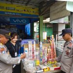 Ciptakan Situasi Kamtibmas Yang Kondusif Jajaran SatBinmas Polres Mesuji Memantau Penjualan Kembang Api
