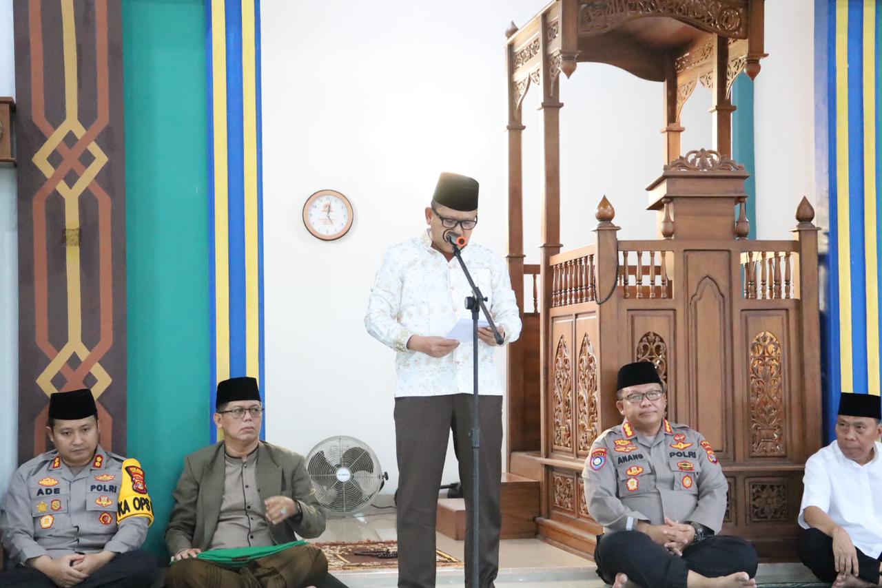 PJ Bupati Mesuji Hadiri Kegiatan Safari Ramadhan Dimasjid Agung Mulya Agung