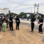 Polsek Tanjung Raya Bersama Perguruan Pencak Silat PSHT Bagikan Takjil Kepada Pengguna Jalan