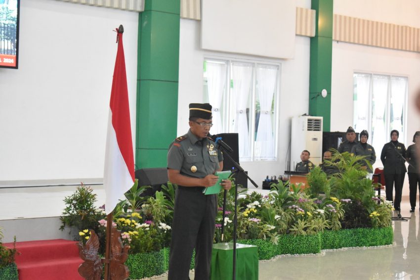 Pimpin Acara Laporan Korps Kenaikan Pangkat, Danrem 043/Gatam Harapkan Prajurit Tingkatkan Motivasi dan Prestasi Kerja