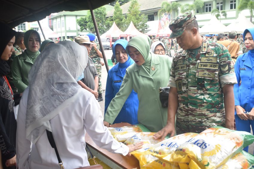 Atasi Lonjakan Harga Kebutuhan Bahan Pokok, Korem 043/Gatam Gelar Bazar UMKM Ramadhan Dan Pasar Murah