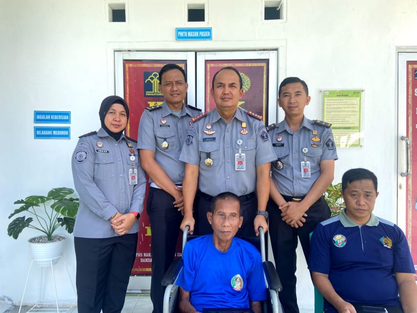 Lapas Narkotika Kelas IIA Bandar Lampung bagikan remisi sakit berkepanjangan