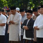 Danrem 043/Gatam Bersama Masyarakat Bandar Lampung, Sholat Idul Fitri 1445 H Di Lapangan Saburai