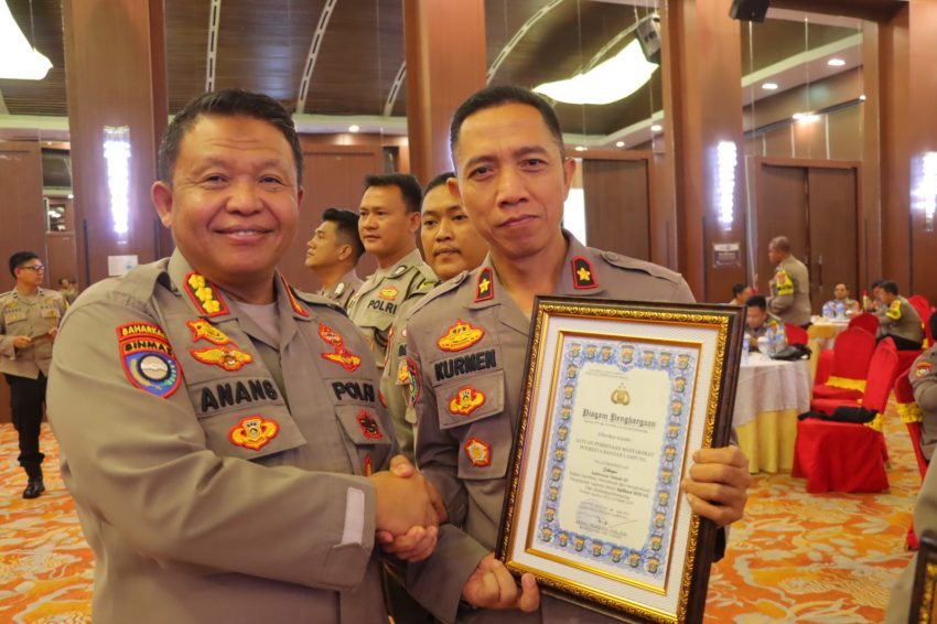 Aktif Input Laporan BOS V2 Bhabinkamtibmas, Polresta Bandar Lampung Raih Juara Ke 3 Tingkat Polda Lampung