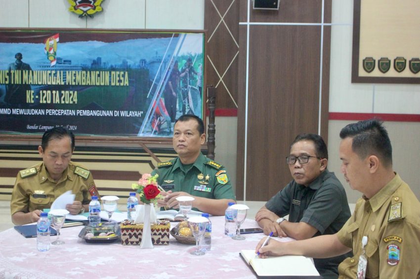 Mantapkan Rencana TMMD Di Dua Kabupaten Kasrem 043/Gatam Hadiri Rakornis TMMD Ke-120 TA. 2024
