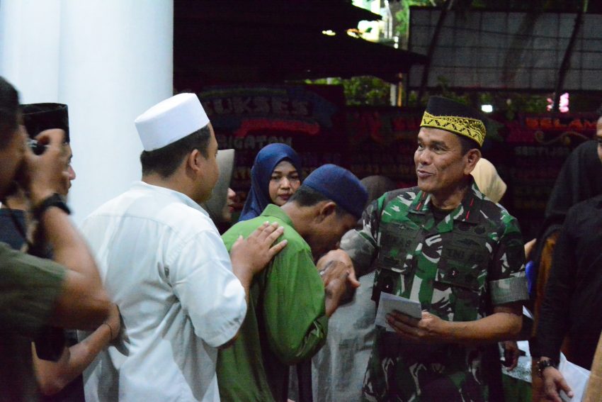 Wujudkan Rasa Syukur, Korem 043/Gatam Gelar Do’a Bersama Dan Santuni Anak Yatim Piatu