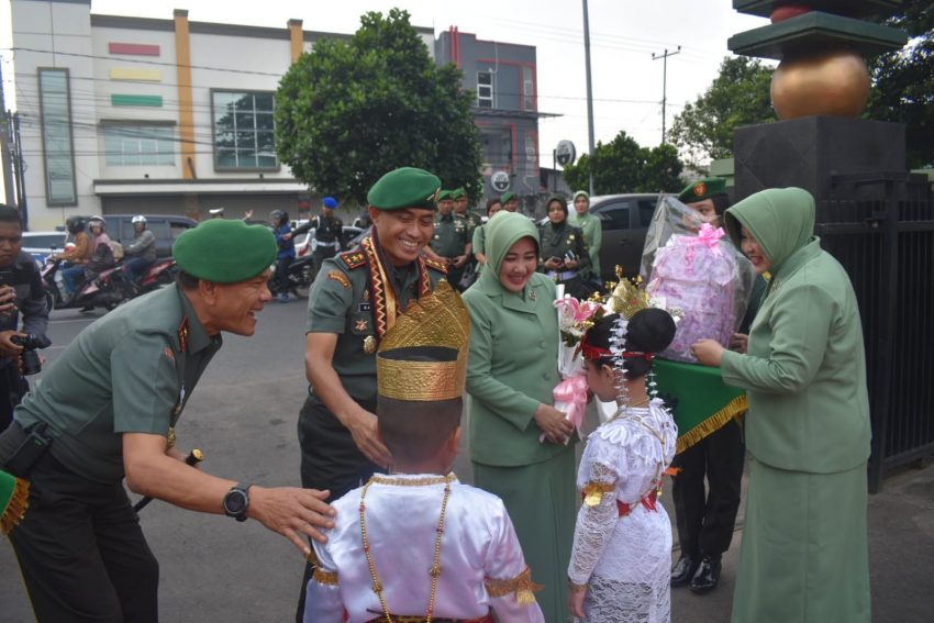 Danrem 043/Gatam Sambut Kunjungan Kerja Pangdam II/Swj