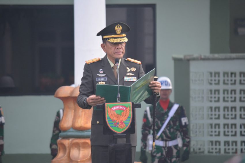 Danrem 043/Gatam Pimpin Upacara Hari Lahir Pancasila