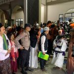 Kasat Binmas AKP Sarijo Wakili Kapolres Mesuji Hadiri Acara Pelepasan Jama’ah Haji Dimasjid Agung Simpang Pematang