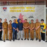 Peringati HUT Bhayangkara Polres Mesuji Bersama Danramil Lakukan Bhakti Sosial Didesa Mulya Agung