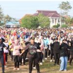 Gubernur Arinal Senam Bersama Ribuan Warga Tuba