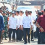 Tinjau Pasar Kota Agung, Presiden RI Joko Widodo didampingi Pj. Gubernur Lampung Berdialog Dengan Pedagang