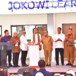 Jokowi Lanjutkan Kunjungan ke Lampung Barat dan Tanggamus dengan Pengawalan Ketat Polda Lampung