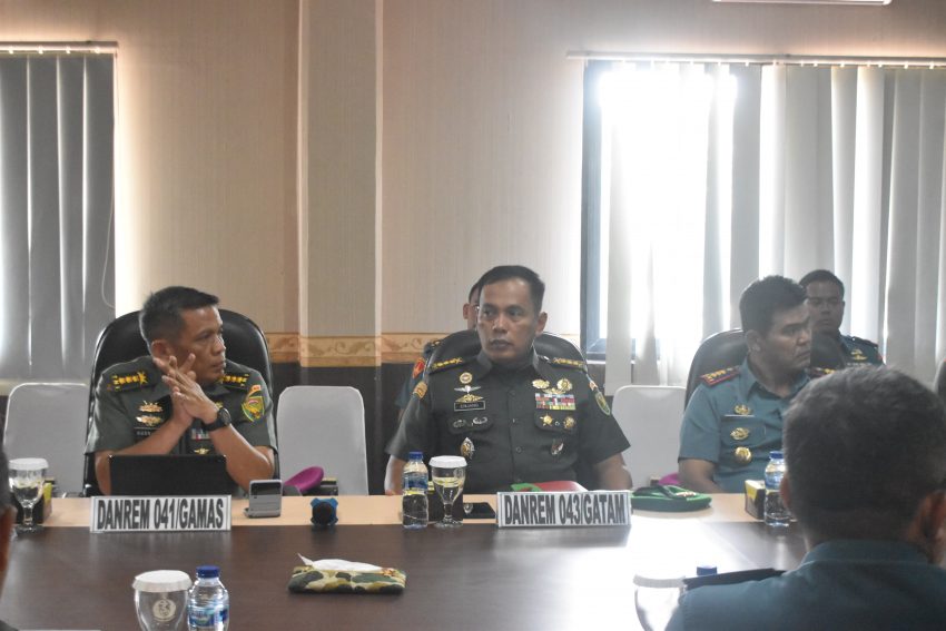 Kasrem 043/Gatam Hadiri Taklimat Awal Audit Ketaatan Dan Kinerja Itjen TNI Periode III TA. 2024