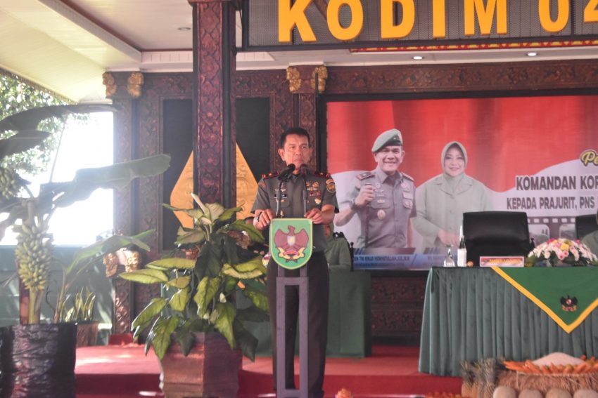 Danrem 043/Gatam Ingatkan Peran Babinsa Kodim 0411/KM, Atasi Kesulitan Masyarakat Di Sekelilingnya