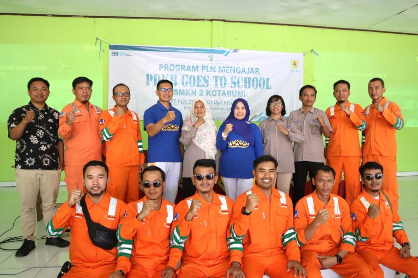 Jelang Hari Kemerdekaan, PLN Edukasi Siswa SMK Kotabumi tentang Keselamatan Ketenagalistrikan