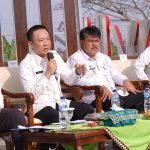 Virall, PJ Bupati Marindo Gelar Rapat di Pinggir Sawah