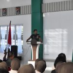 Brigjen TNI Rikas Hidayatullah, S.E., M.M., Berikan Jam Komandan Kepada Prajurit Dan PNS Jajaran Korem 043/Gatam