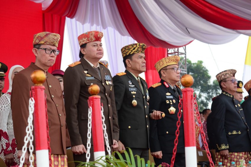Bersama Forkopimda Provinsi Lampung, Danrem 043/Gatam Ikuti Upacara Memperingati HUT RI Ke-79 Tahun 2024