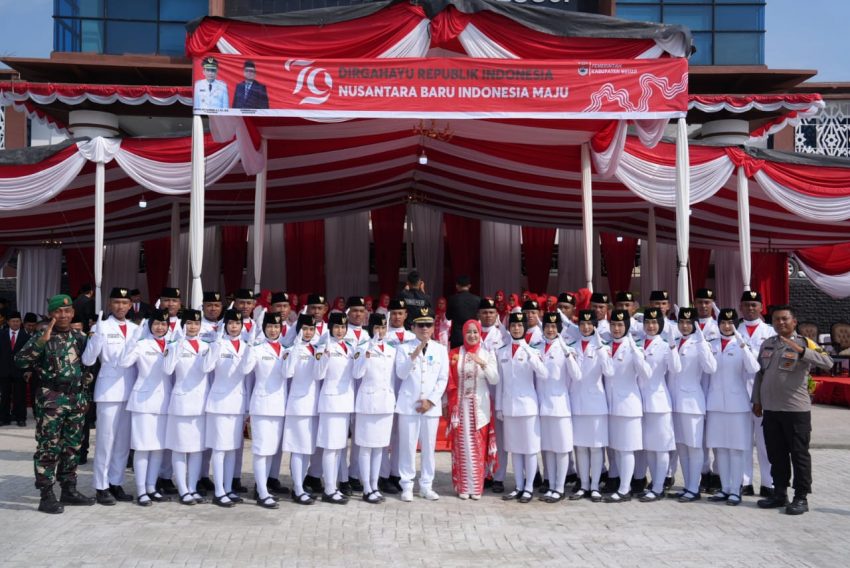 Upacara Peringatan HUT ke-79 Republik Indonesia Di Lingkungan Pemkab Mesuji Dengan Inspektur Upacara Penjabat Bupati Mesuji Febrizal Levi Sukmana