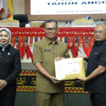 Raperda Diserahkan Sekdaprov Ke DPRD, APBD Lampung 2025 Fokus Ketahanan Ekonomi Dan Pembangunan