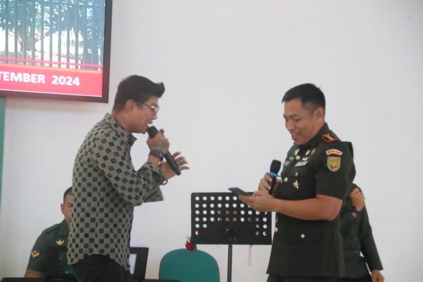 Meriahkan HUT Ke-77 Korem 043/Gatam, Dandim Kota Bandar Lampung Duet Bersama Artis Ibu Kota