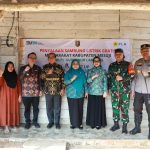 PLN Serahkan Bantuan Listrik Gratis Masyarakat Pra Sejahtera di Pesibar dan Mesuji Bersama Pj Gubernur Lampung