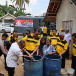 Kapolres Mesuji Bersama PJU Melaksanakan Bhakti Sosial Berikan Bantuan Air Kepada Masyarakat Desa Agung Batin
