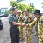 Kasrem 043/Gatam Lepas Kontingen Jeep Willys Lampung Community (WLC) Menuju Jambore American Jeep Di Salatiga