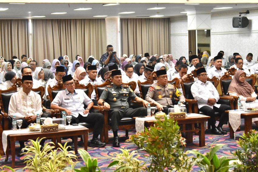 Danrem 043/Gatam Bersama Forkopimda Provinsi Lampung Hadiri Peringatan Maulid Nabi Muhammad SAW 1446 H / 2024 M
