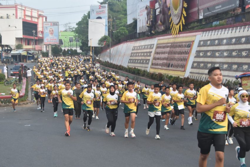 Danrem 043/Gatam Lepas 3.800 Pelari Gatam Run 5 K dan 10 K