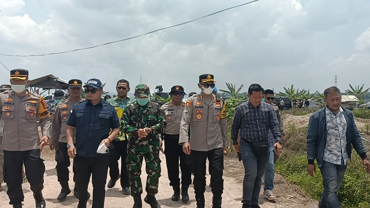 Kapolres Mesuji Bersama Kodim 0426 Tulang Bawang Sampaikan Himbauan Kepada Masyarakat Yang Mengatasnamakan Warga Adat Buay Mencurung