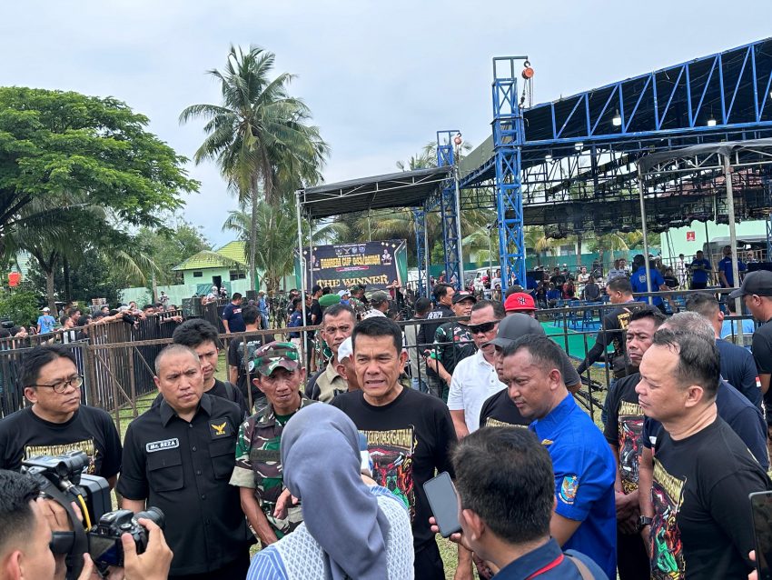 Danrem 043/Gatam Buka Lomba Burung Kicau Dalam Rangka Memperingati HUT Ke-79 TNI