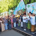 Pj. Gubernur Lampung Samsudin Lepas Jalan Sehat Sarungan