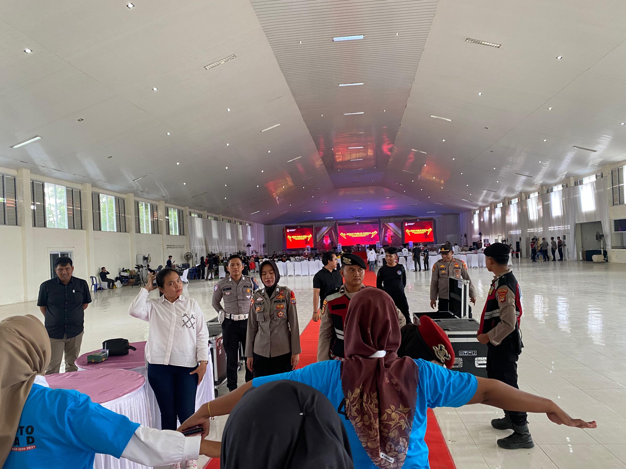 Jajaran Polres Mesuji Bersama TNI dan Stakeholder Kembali Laksanakan Pengamanan Debat Calon Bupati