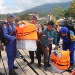 Cara Polisi Kawal Penyaluran Logistik Pilkada ke Pulau-pulau, Kotak Suara Dibungkus Plastik dan Diikat Pelampung