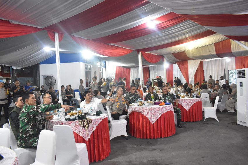 Danrem 043/Gatam, Kapolda Dan Forkopimda Lampung, Pantau Situasi Malam Pergantian Tahun Baru 2025