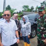 Danrem 043/Gatam Dampingi Menko Pangan RI Tinjau Lokasi Banjir di Palas Lampung Selatan