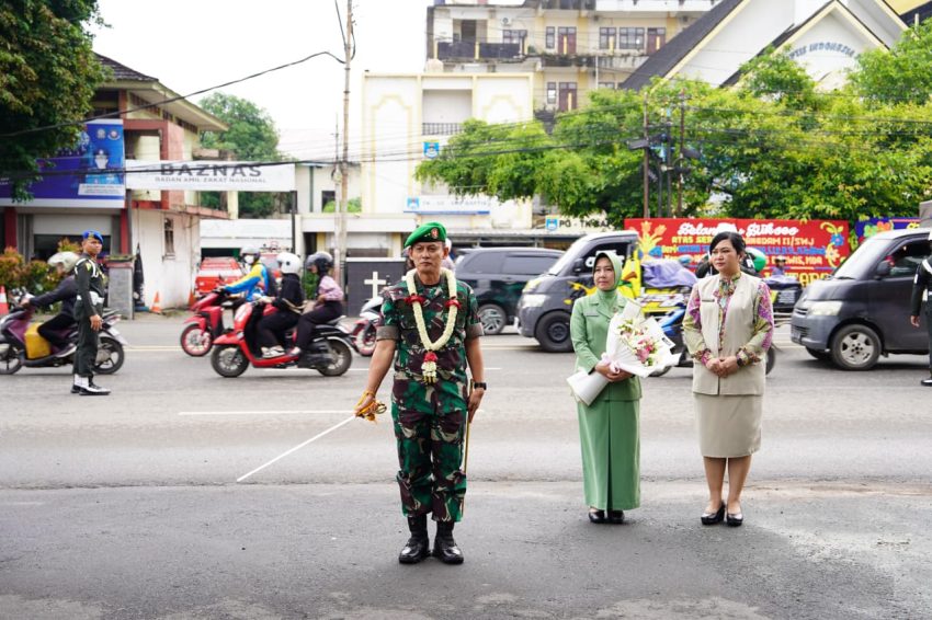 Danrem 043/Gatam Hadiri Acara Tradisi Penerimaan Dan Pelepasan Pangdam II/Sriwijaya