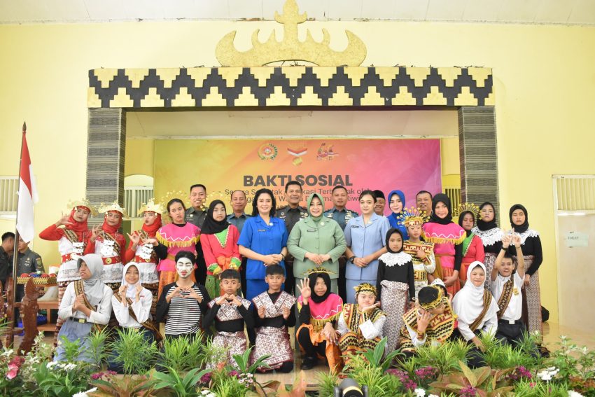Peringati HUT Ke-61 Dharma Pertiwi, Danrem 043/Gatam : “ Jadikan Momen Ini Untuk Berbagi Kasih Dan Perhatian ”