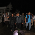 Respon Cepat, Pj. Gubernur Samsudin Tinjau Sejumlah Korban di Lokasi Bencana Akibat Hujan Lebat dan Angin Kencang