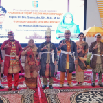 Pj. Gubernur Lampung Samsudin dan Istri Terima Gelar Adat Pangeran Sejati dan Pangeran Permaisuri dari MPAL