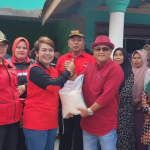 Budi Condrowati Salurkan Bantuan Bagi Korban Banjir di Lampung Selatan