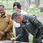 Bupati Pesawaran Dendi Ramadhona Hadiri Peresmian dan Serah Terima Jalan Pantai Mutun dari The Hurun