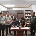 Tingkatkan Ketahanan Pangan dan Kesejahteraan Petani, Danrem 043/Gatam Tandatangani MoU Optimasi Lahan Rawa Ta. 2025